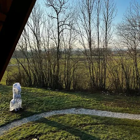 Des Bois Chalet Loray